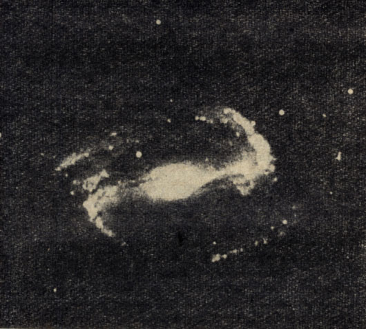 Рис. 181. Пересеченная галактика NGC 1300